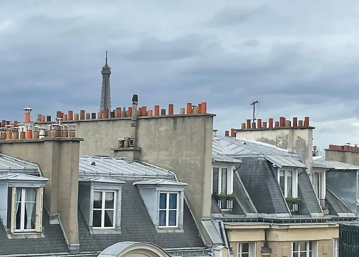 La Casa Du 15E, Tour Eiffel View